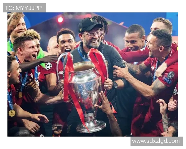 英国足球明星基恩的辉煌生涯与传奇故事揭秘 英国足球明星基恩的辉煌生涯与传奇故事揭秘