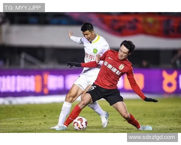 北京足球队以99分稳居钻石联赛积分榜首位展现强大实力